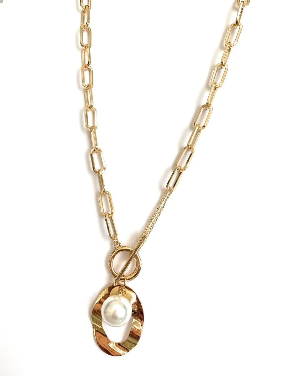 Bold Luxe Link Necklace with Simulated Pearl Accent