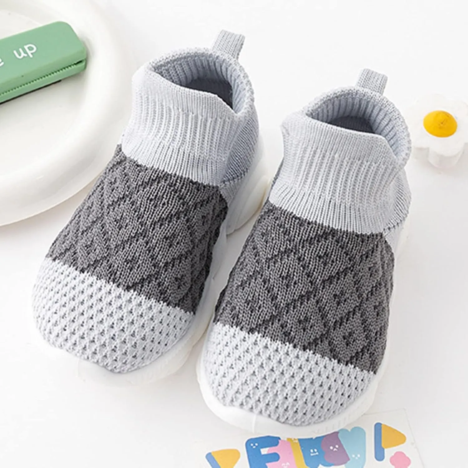 Children Shoes Fashion Thick Breathable Sneakers Baby Toddler Shoes Mesh Children Solid Color Girls Slip on Shoes Size 2