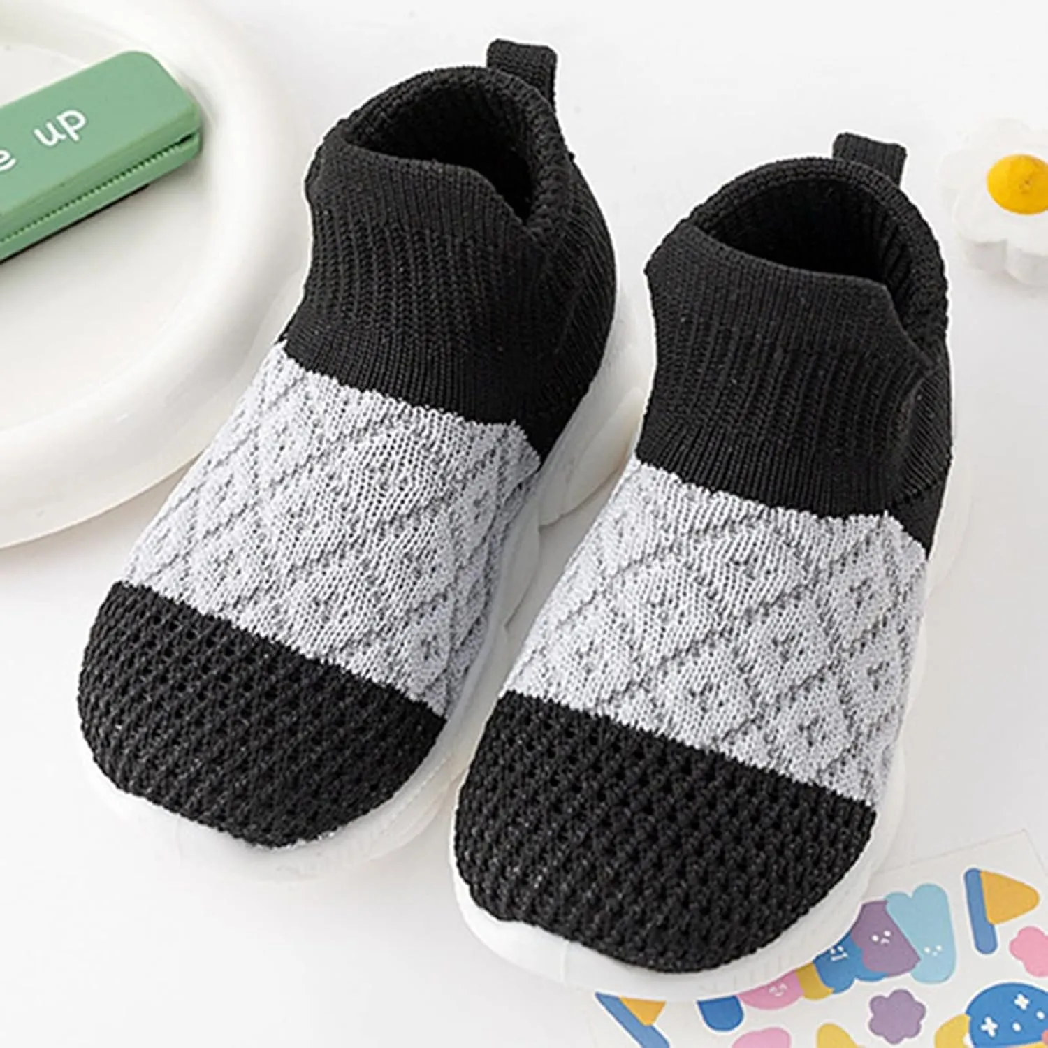 Children Shoes Fashion Thick Breathable Sneakers Baby Toddler Shoes Mesh Children Solid Color Girls Slip on Shoes Size 2