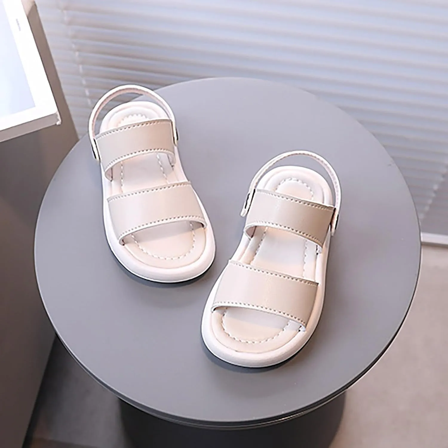 Girls Sandals Open Toe Anti Slip Soft Sole Beach Play Shoes Back Strap Sandals Flat for Toddler Summer Footwear