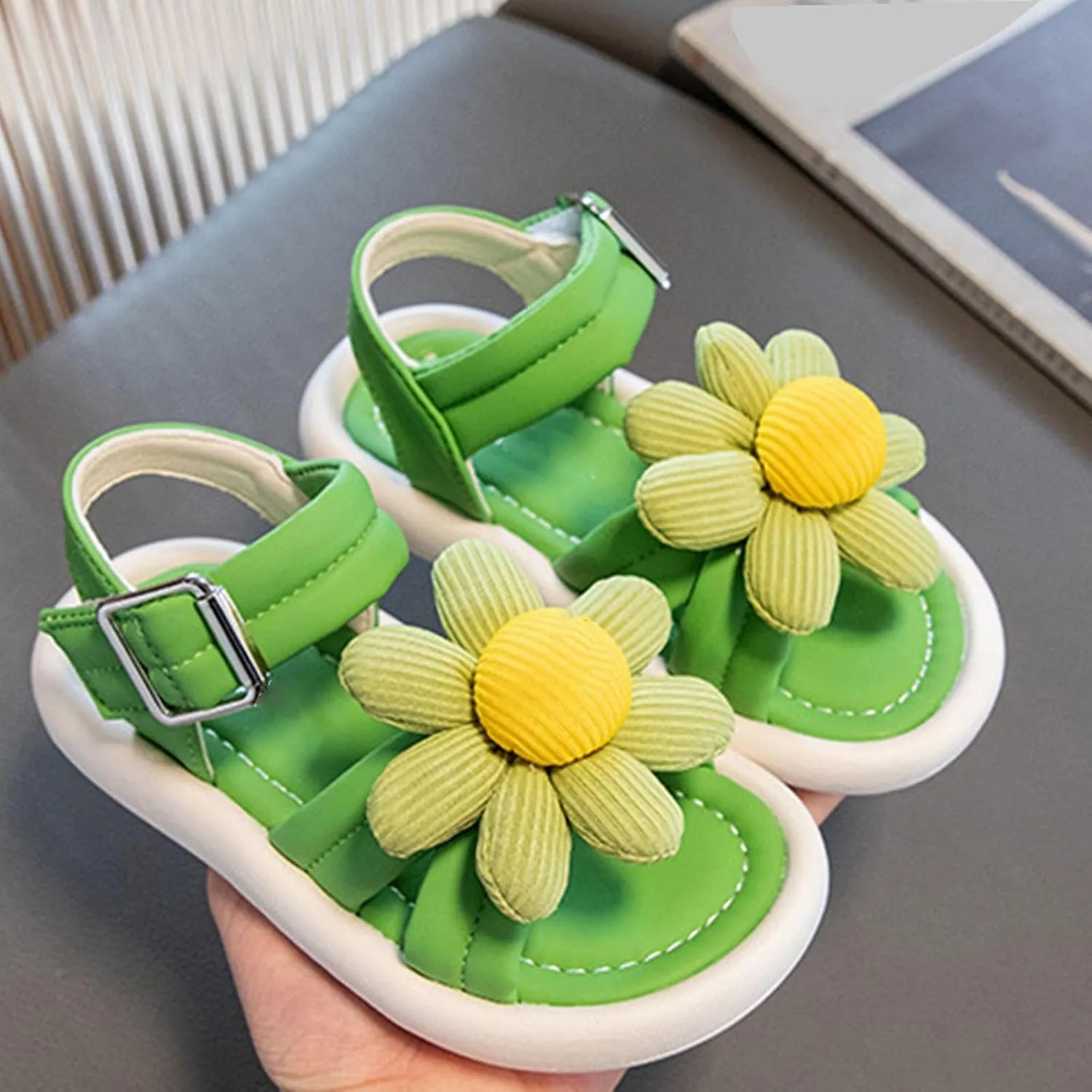 Girls' Summer Beach Sandals Children's Soft Sole Shoes Pearl Fashion Girls' Bow Princess Shoes Baby Beach Shoes