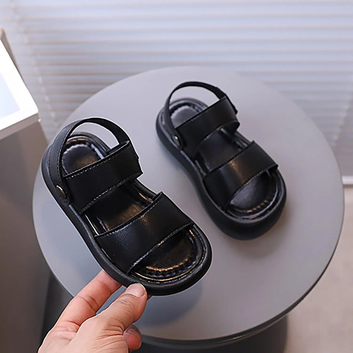 Girls Summer Sandals Open Toe Anti Slip Soft Sole Beach Play Shoes Back Strap Sandals Flat for Little/Big Kids