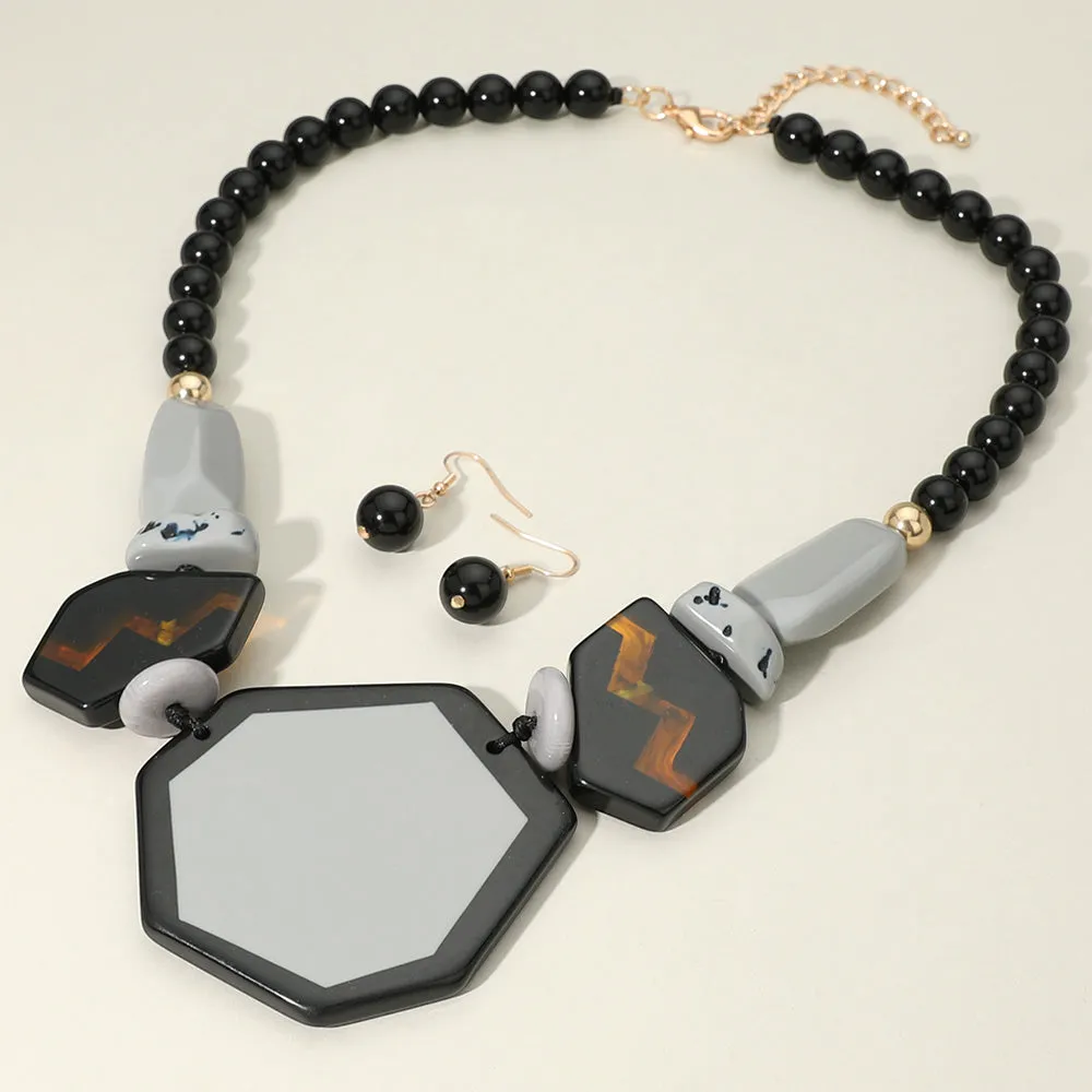 iLLASPARKZ Bold Geometric Resin Statement Necklace