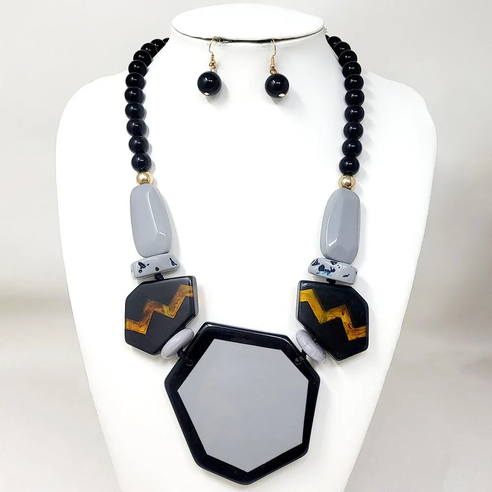 iLLASPARKZ Bold Geometric Resin Statement Necklace