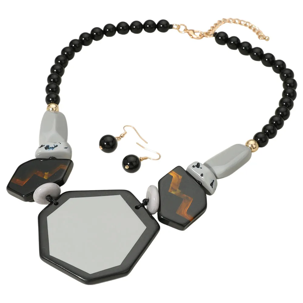 iLLASPARKZ Bold Geometric Resin Statement Necklace