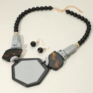 iLLASPARKZ Bold Geometric Resin Statement Necklace