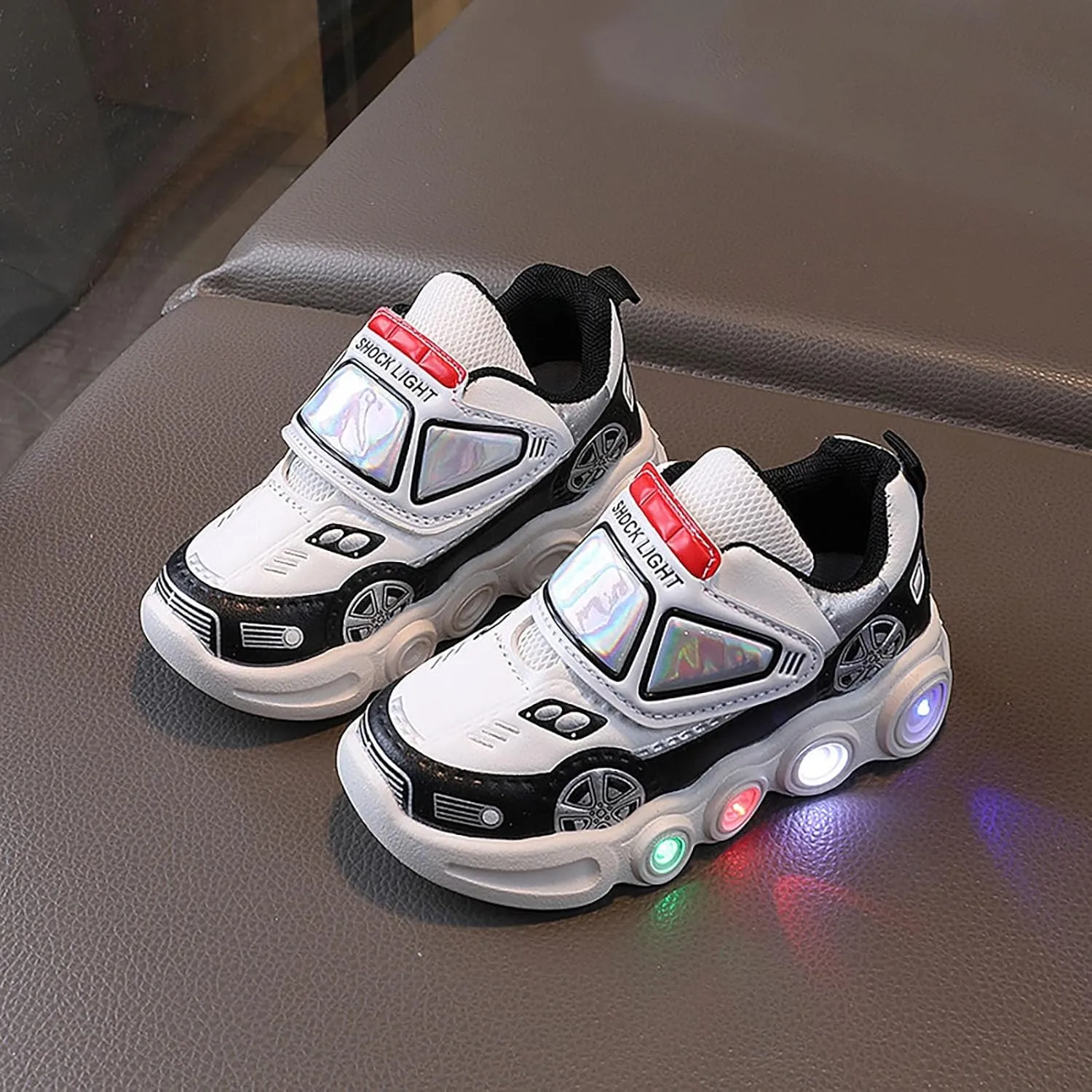 Light Up Shoes for Boys Girl Toddler LED Flashing Sneakers Breathable Sport Walking Shoes for Kids Running Shoes