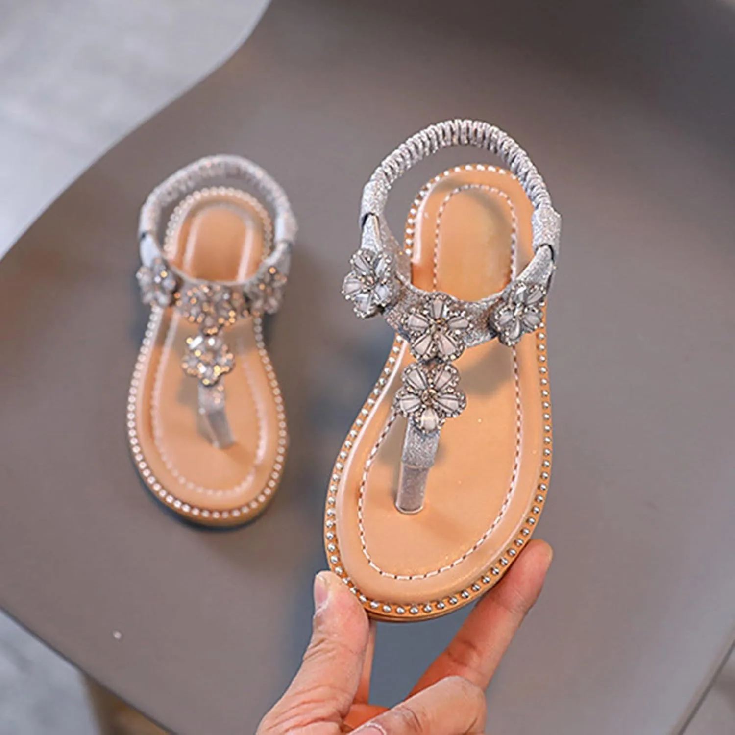 Sandals Shoe for Big Kid Summer Children's Princess Shoes Baby Medium And Large Children's Soft Sole Fashionable Beach Sandals
