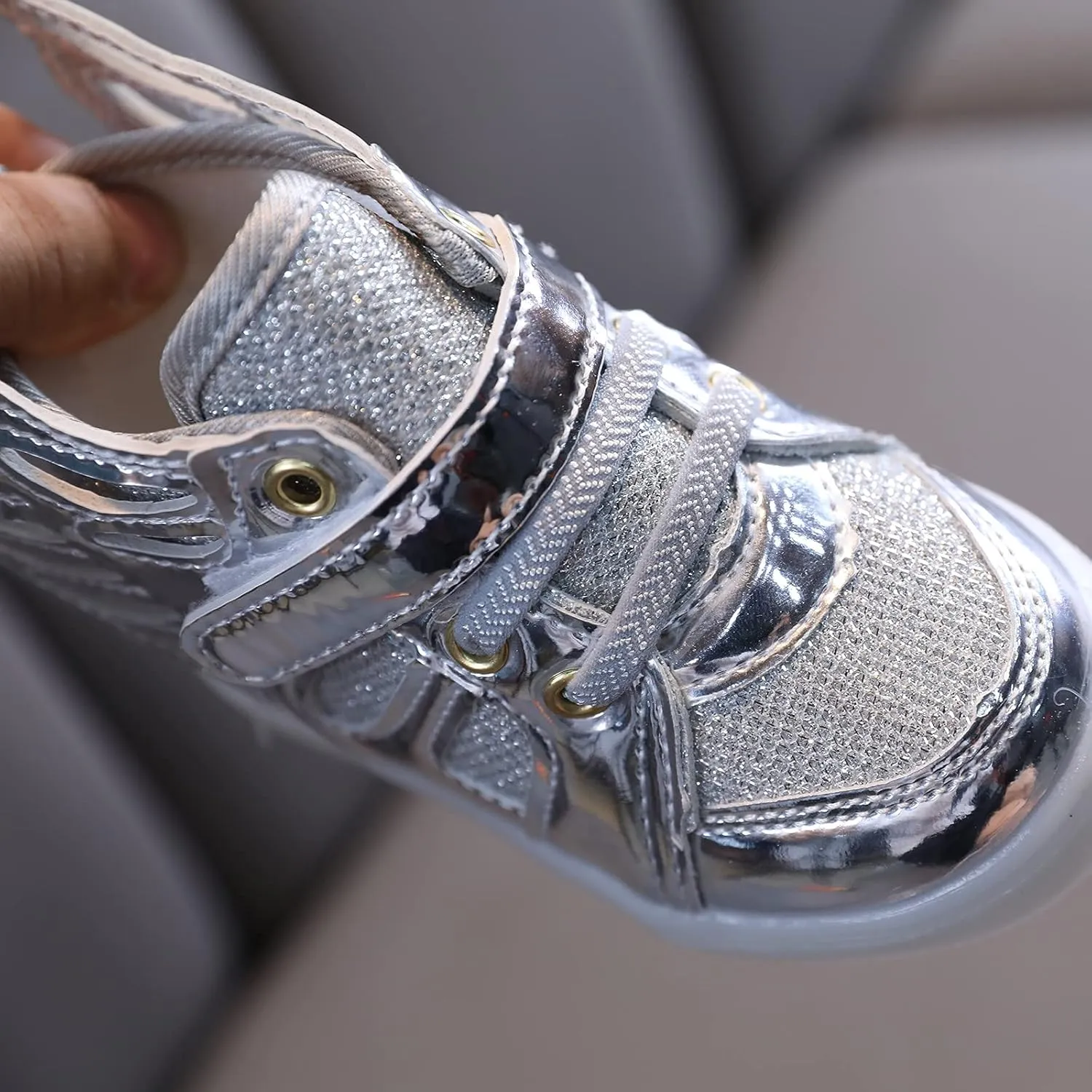 Toddler Led Light Shoes Boy Girl Infant Sneakers Bling Led Light Luminous Sport Shoes Gift for Newborn