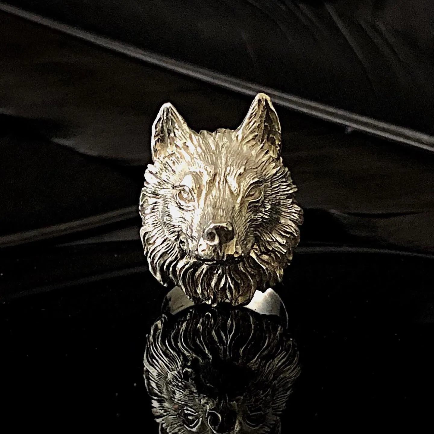 Wolf Ring